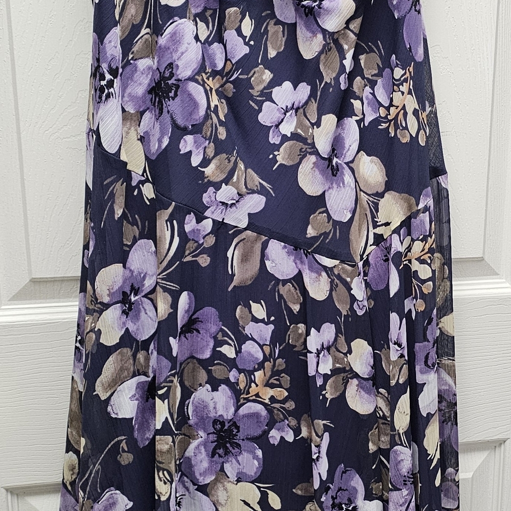 connected apparel Strapless Floral Dress in Purple and Taupe - Picture 2 of 3